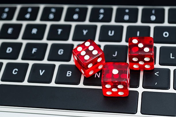 How Online Casino Singapore Platforms Serve Players